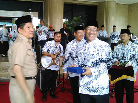 Pencarian PGRI Siak - Persatuan Guru Republik Indonesia Cabang Siak